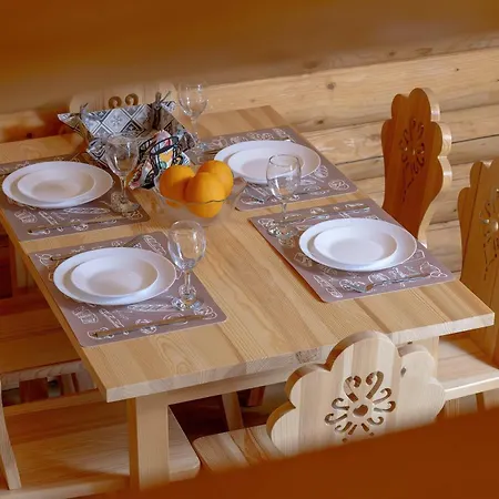Czarujacy Dom Z Ogrodem I Widokiem Na Gory By Renters Mutne