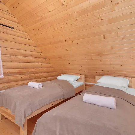 Czarujacy Dom Z Ogrodem I Widokiem Na Gory By Renters Mutne